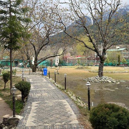 Lider View Resort Pahalgam Exterior photo